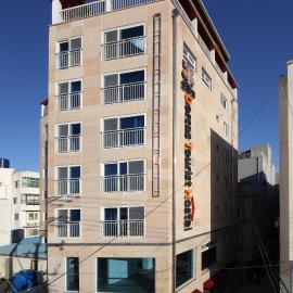 Dorcas Tourist Hostel, hotel a Tongyeong