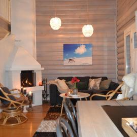 Chalet Suomukka View of the slopes Incl WiFi, Fireplace, hotel di Suomutunturi