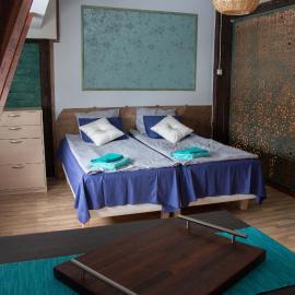 Mixed colors loft -majoitus, hotel in Lahti