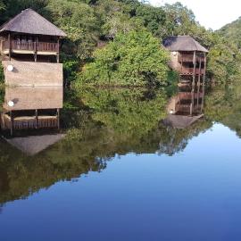 Sunset Creek Game Lodge, hotel a Karino