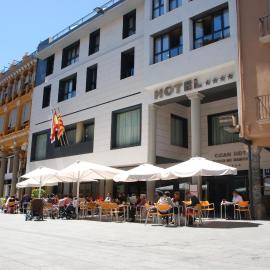 Gran Hotel Ciudad de Barbastro, hotel a Barbastro