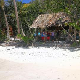 Turtle Dive Homestay, hotel u gradu Kri