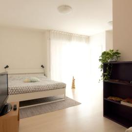 Interno 77 di TSS' - Appartamento soleggiato con Ampie Finestre & Internet Veloce con Fibra - Perfetto per Coppie