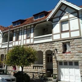 Hostería Almirante Brown, hotel in Mar del Plata