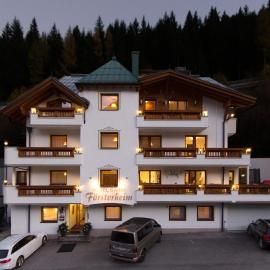Hotel Garni Försterheim, hotel in Ischgl