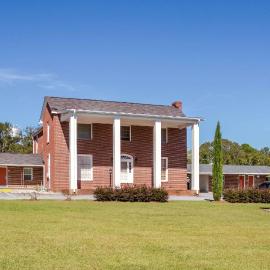 Rodeway Inn & Suites Walhalla, hotel in Walhalla