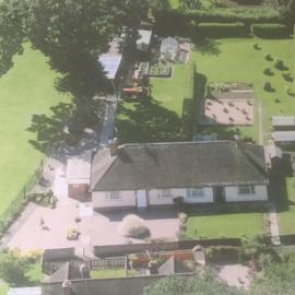 11 Callow Crescent, hotel in Minsterley