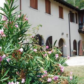 AGRITURISMO Cascina Bissiniga, hotel a Salò