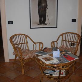 Charlie Chaplin, hotel u gradu Tamara