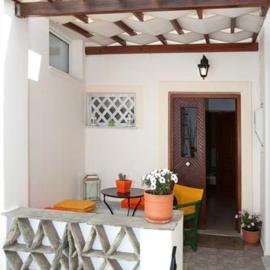 Aleka's Rooms, hotel in Tinos
