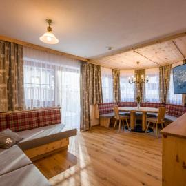 Appartementhaus Adlerblick, hotel i Mayrhofen