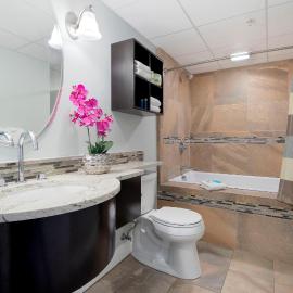 Alouette Sunrise Suites
