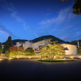 Iizaka Onsen Surikamitei Ohtori, hotel i Fukushima