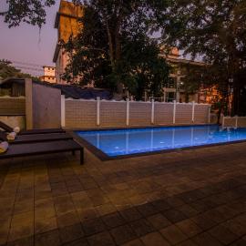 Woodside Retreat by hnh