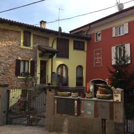 OSTERIA al CANTONACCIO APARTMENTS, hotel em Brusimpiano