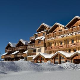 Hotel Lac Bleu 1650, отель в городе Сен-Франсуа-Лоншам