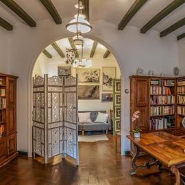 Cal Viladot, hotel a Agramunt