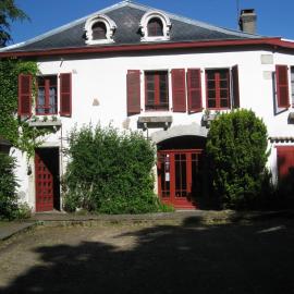 Chambres d'Hôtes Closerie du Guilhat, hotell i Salies-de-Béarn