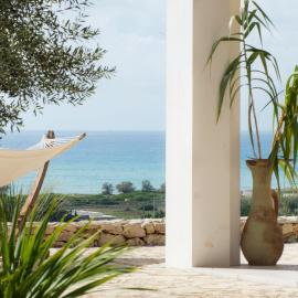 Le Gioie - Villa Macchia Mediterranea - Splendida villa vista mare immersa nel verde, Hotel in Torre Pali