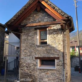 Rustico Cadrobi 20, hotel u gradu San Vittore