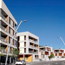 Apartamento en c/ Peroneros, hotel in Latas