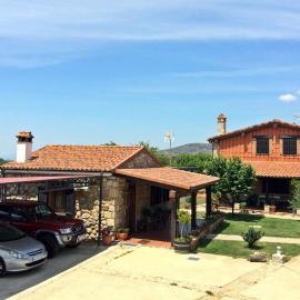 Apartamentos Rurales Fuente Chiquita, hotel v destinácii Hervás
