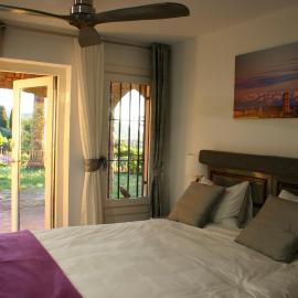 B&B Premium, hotel in Premia de Dalt