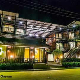 Inn Box ChA-AM, hotelli kohteessa Cha Am
