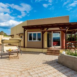 Villa Helen 200m from the beach in Tersanas BY APOKORONAS-VILLAS