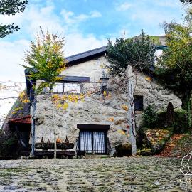 Casa do Penedo Gerês, hotel in Terras de Bouro