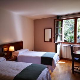 Hotel Santa Bàrbara De La Vall D'ordino, hotel i Ordino