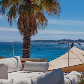 Vic's Land Holidays, hotel a Grimaud