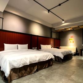 Kenting True Color Hostel, hotel in Hengchun South Gate