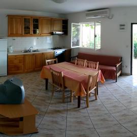 Apartmani Sandro, hotel a Ivan Dolac