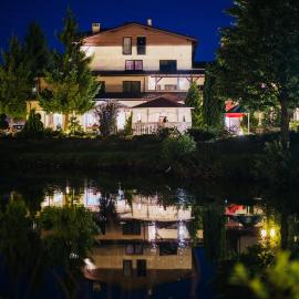 Hotel Luzino: Luzino şehrinde bir otel