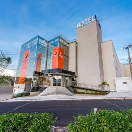 Fernandópolis में, होटल Serata Hotel