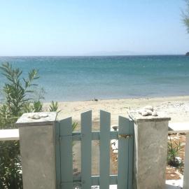 ''Sea front'' Rose's house, хотел в Kardhianí