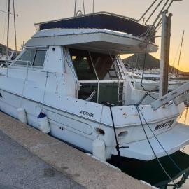 Ferretti 36 ' Bateau à Quai Vieux-Port Cannes Festival La Croisette, hotel u Kanu