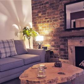 Snug - Krayr Apartment