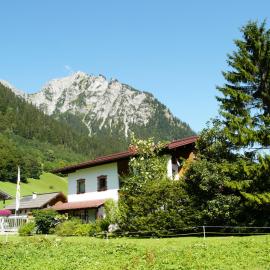 Appartements Burtscher, hotel en Klösterle