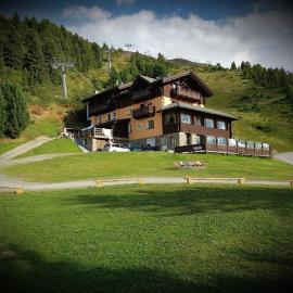 Chalet Dei Rododendri, hotel u gradu 'Valdisotto'