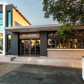 The Junction Boutique Hotel، فندق في بليتنبيرغ باي