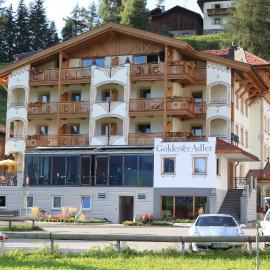 Curon Venosta में, होटल Hotel Goldener Adler