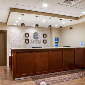 Comfort Inn & Suites At Copeland Tower: Metairie şehrinde bir otel
