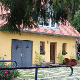 "Ferienwohnung Am Tharandter Wald", hotel in Grund