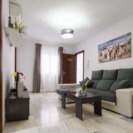 Apartamentos El Tajo & SPA、ロンダのホテル
