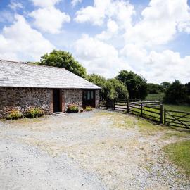 Sharlands Farm Holiday Cottages, hotell sihtkohas Bude