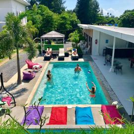 Samui Backpacker Hotel, хотел в Плажа Банграк