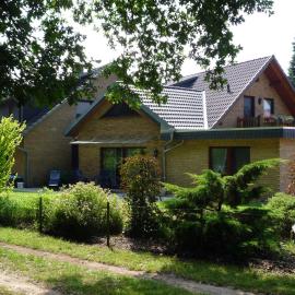 Ullas Gästehaus, hotel v destinácii Munster im Heidekreis