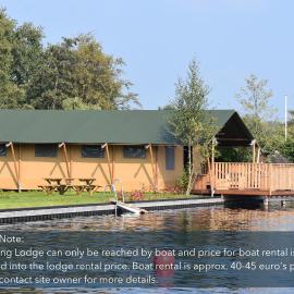 Glamping Amsterdam "only to be reached by boat", hotel en Baambrugse Zuwe